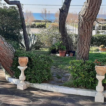 Appartamento In Villa Valentini, Fronte Mare, Giardino E Parcheggio Privato, Wifi, Dotato Di Tutti I Confort, Nel Golfo Di Gaeta Minturno Eksteriør bilde