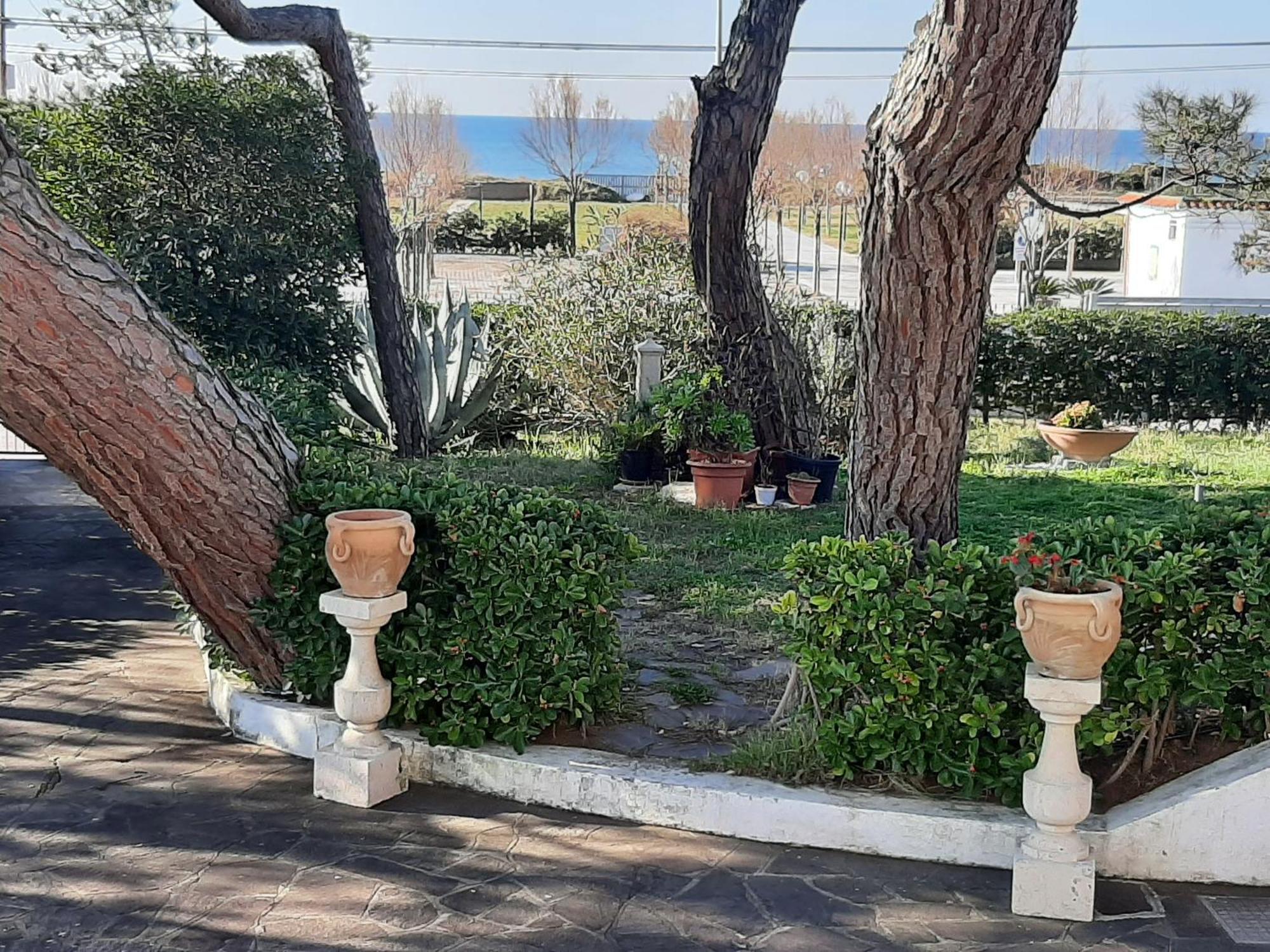 Appartamento In Villa Valentini, Fronte Mare, Giardino E Parcheggio Privato, Wifi, Dotato Di Tutti I Confort, Nel Golfo Di Gaeta Minturno Eksteriør bilde
