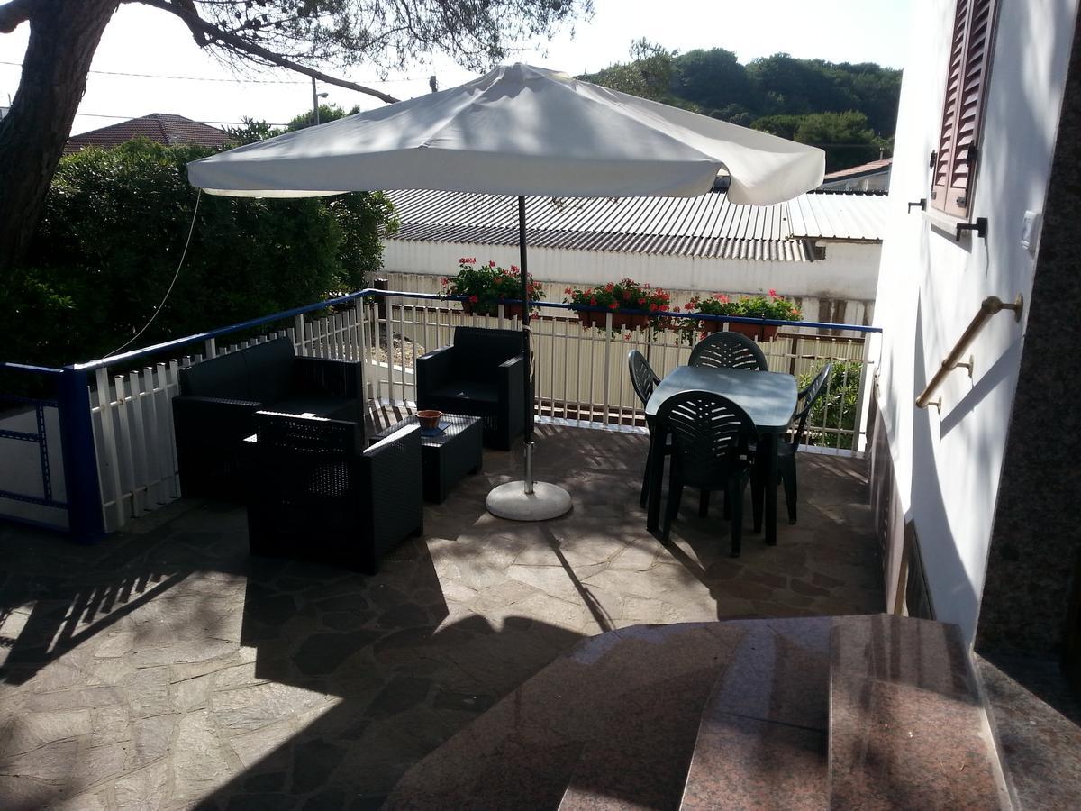 Appartamento In Villa Valentini, Fronte Mare, Giardino E Parcheggio Privato, Wifi, Dotato Di Tutti I Confort, Nel Golfo Di Gaeta Minturno Eksteriør bilde